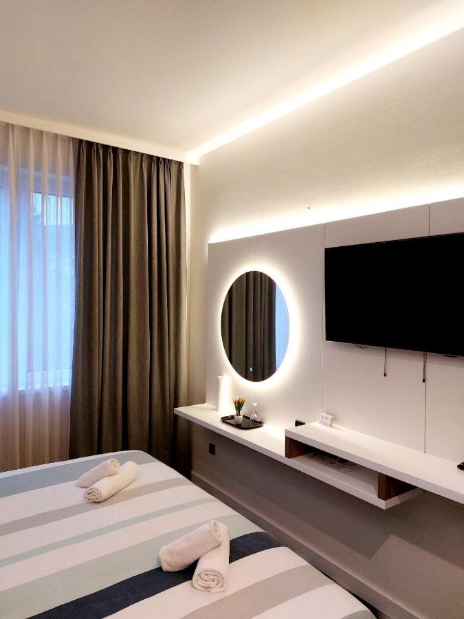 Swiss Plus Hotel Bihać Buitenkant foto