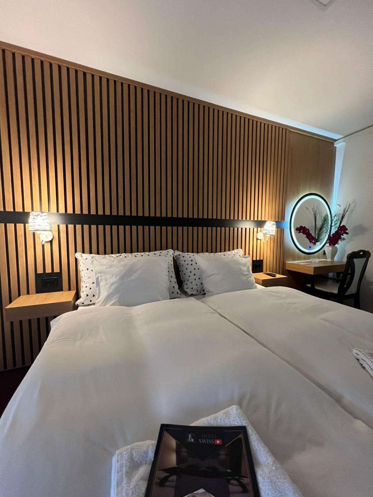 Swiss Plus Hotel Bihać Buitenkant foto