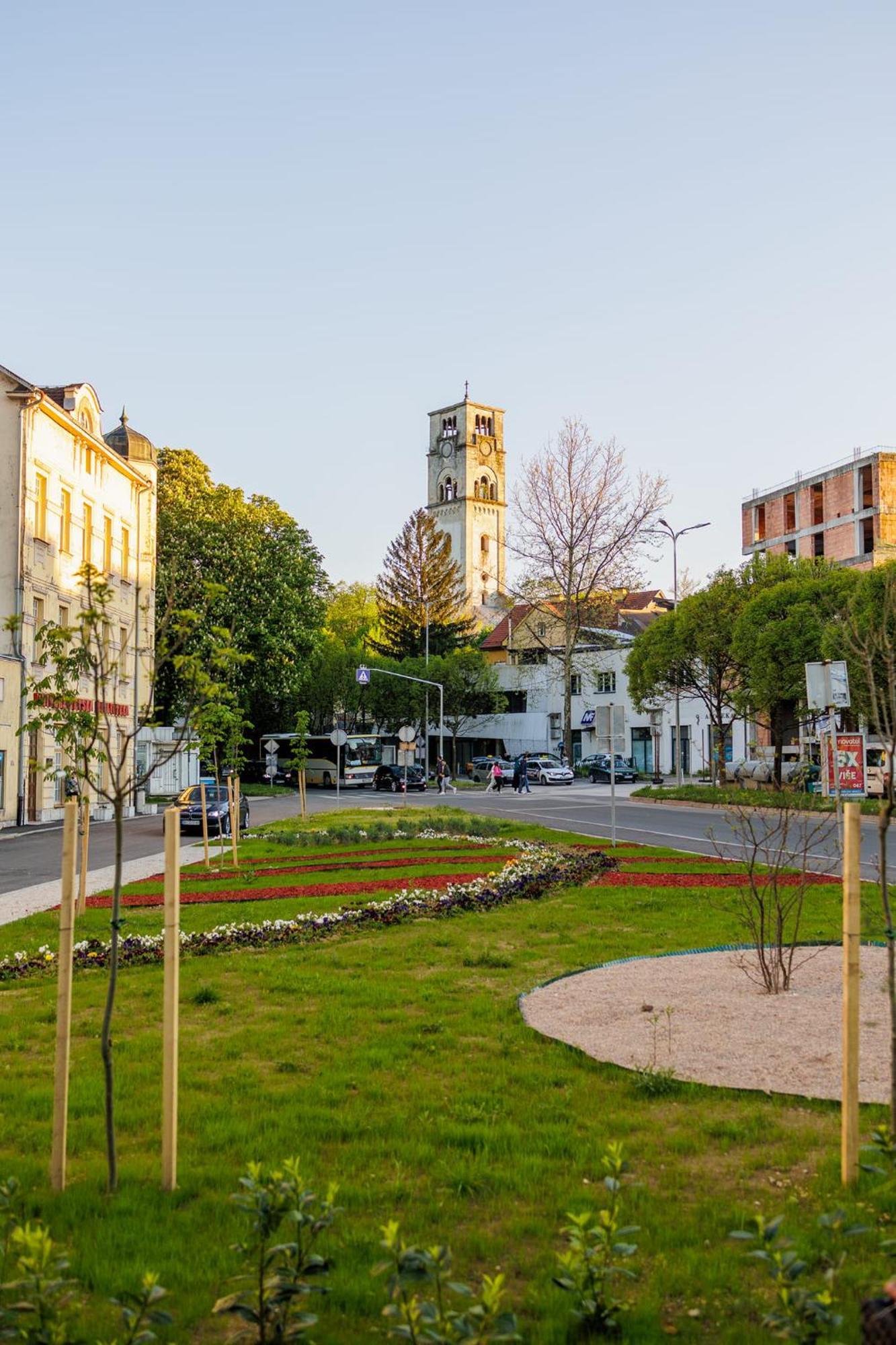 Swiss Plus Hotel Bihać Buitenkant foto