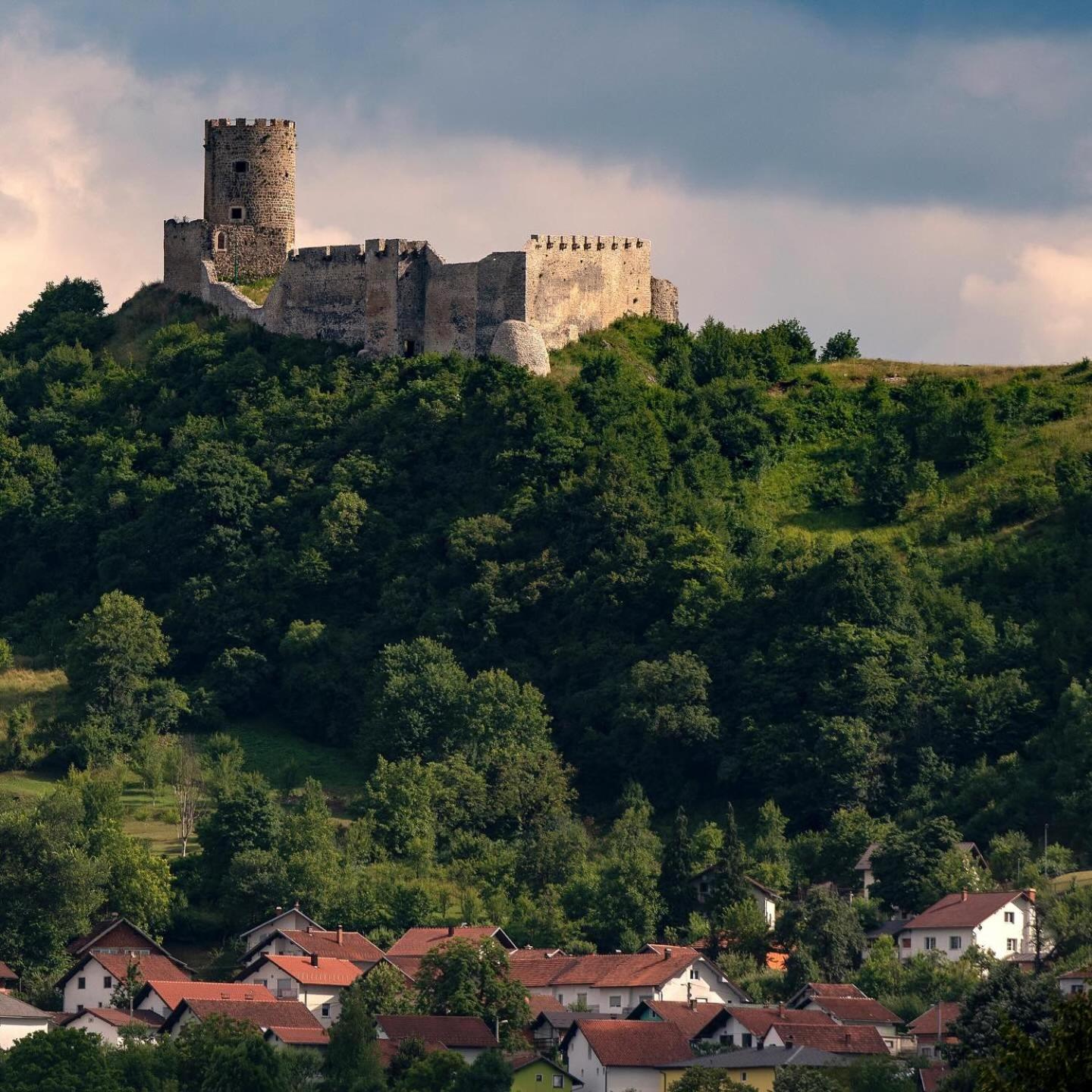 Swiss Plus Hotel Bihać Buitenkant foto