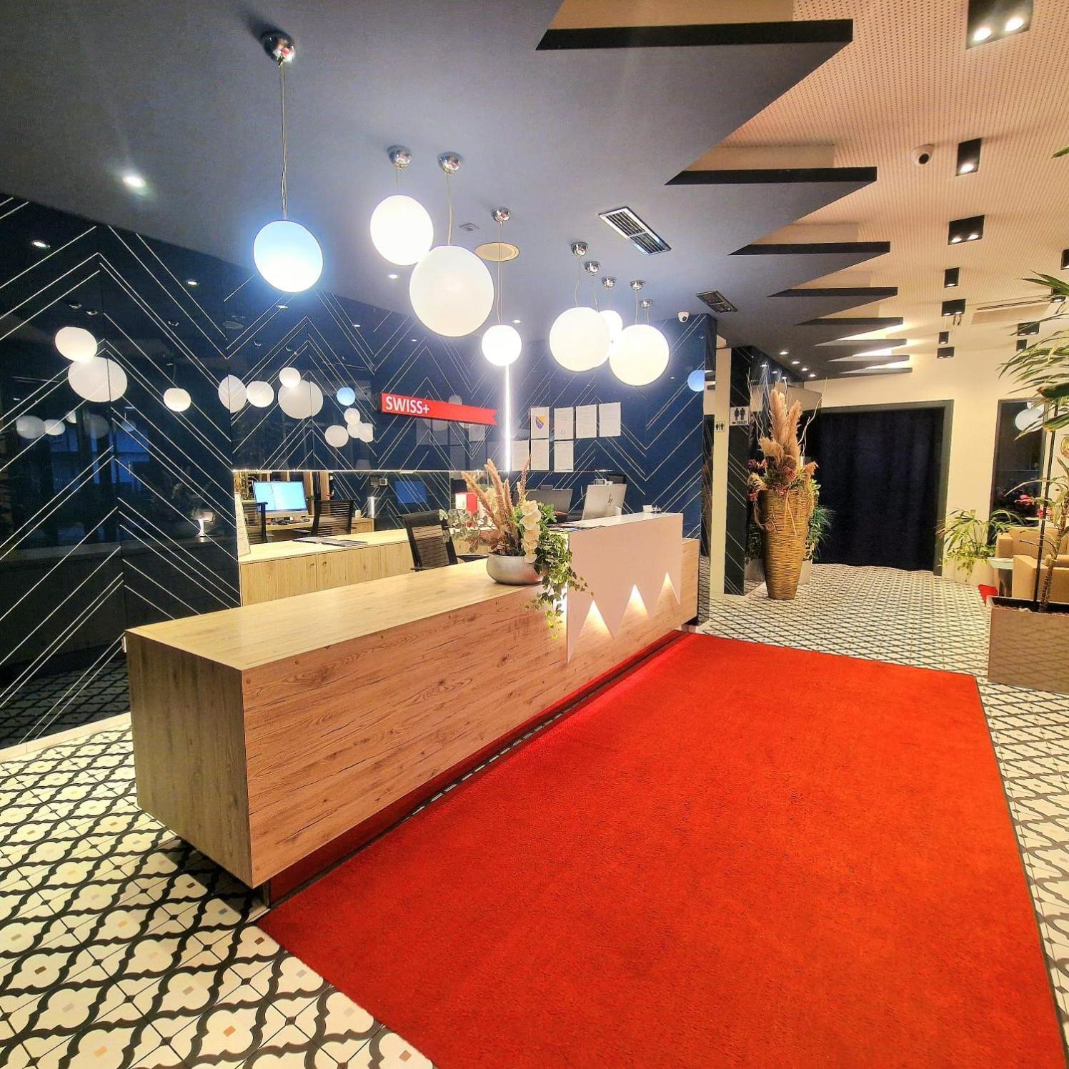 Swiss Plus Hotel Bihać Buitenkant foto